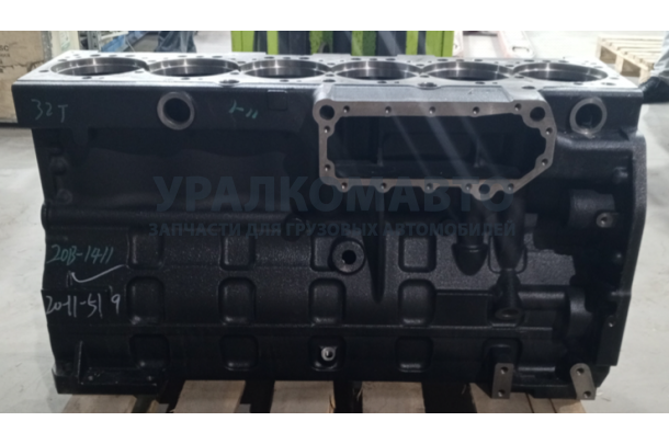 Блок цилиндров D02A-002-32