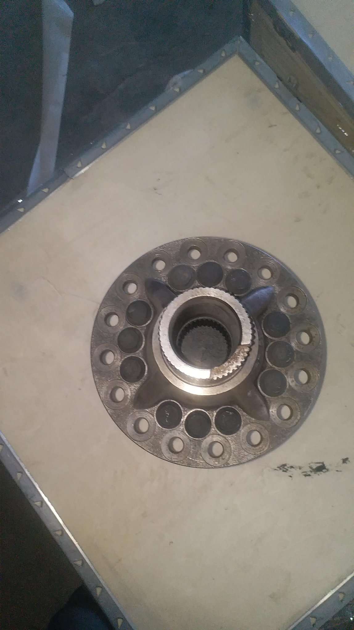 Дифференциал межколёсный в сборе 6х6 X3000